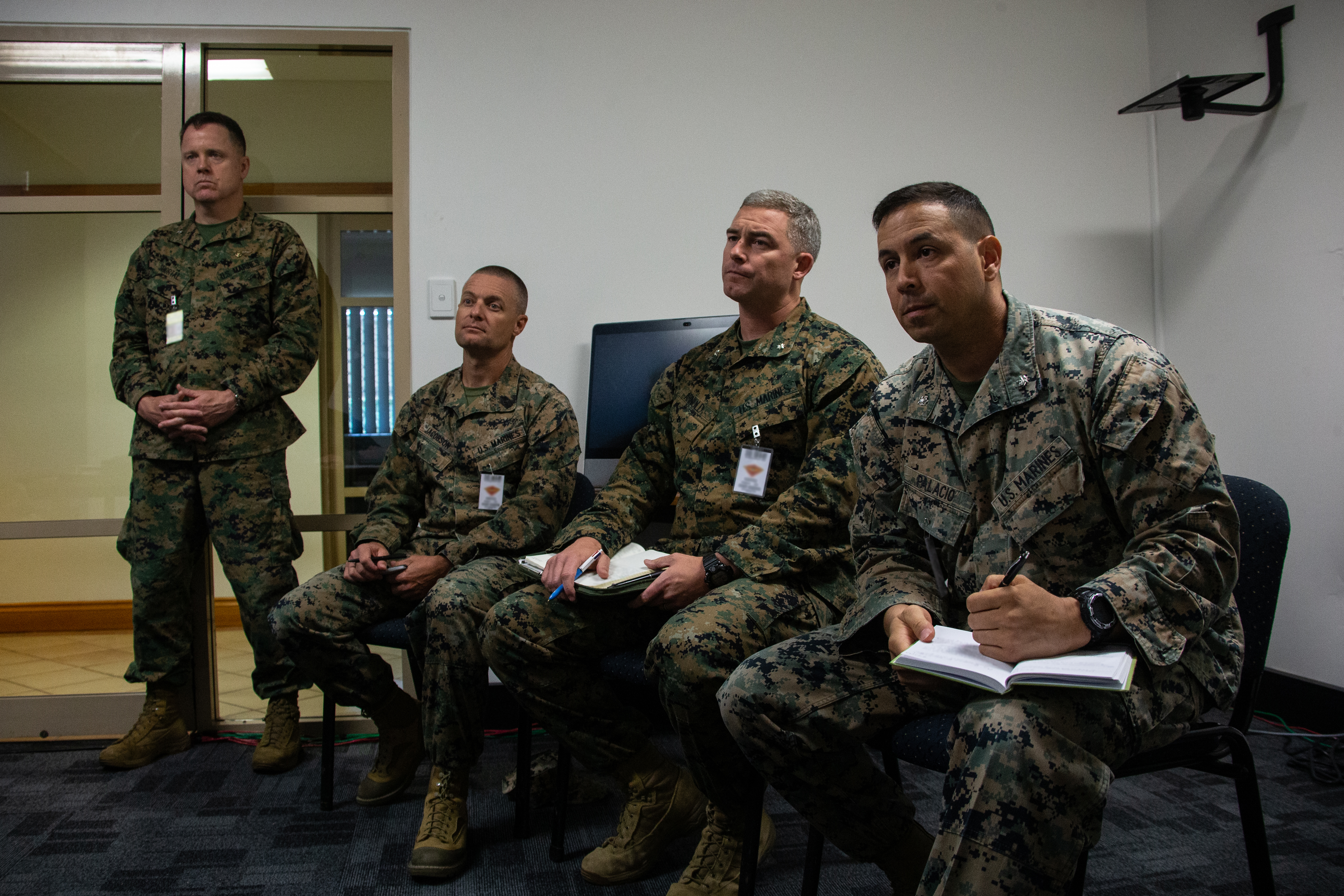 Cross-MEF Engagement | I MEF (Fwd.) Commander meets with leaders from 3rd MLR